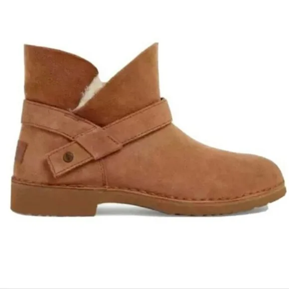 NEW UGGZariyah Water Repellent Ankle Bootie